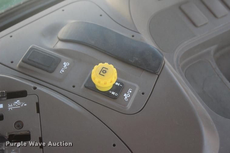 image for item L4822 2013 John Deere 5101E MFWD tractor