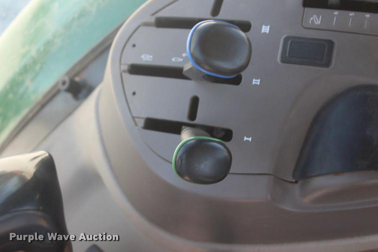 image for item L4822 2013 John Deere 5101E MFWD tractor