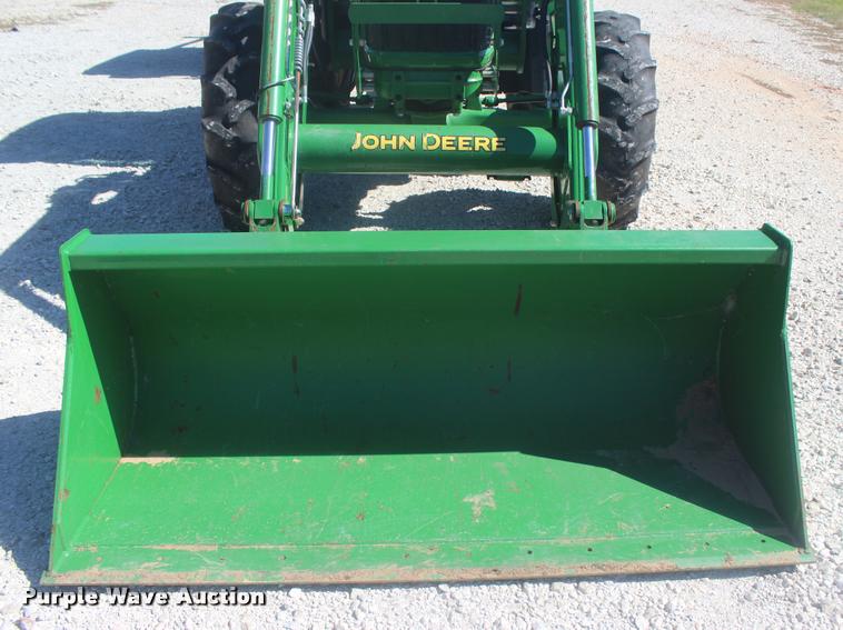 image for item L4822 2013 John Deere 5101E MFWD tractor