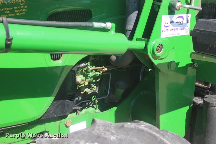 image for item L4822 2013 John Deere 5101E MFWD tractor