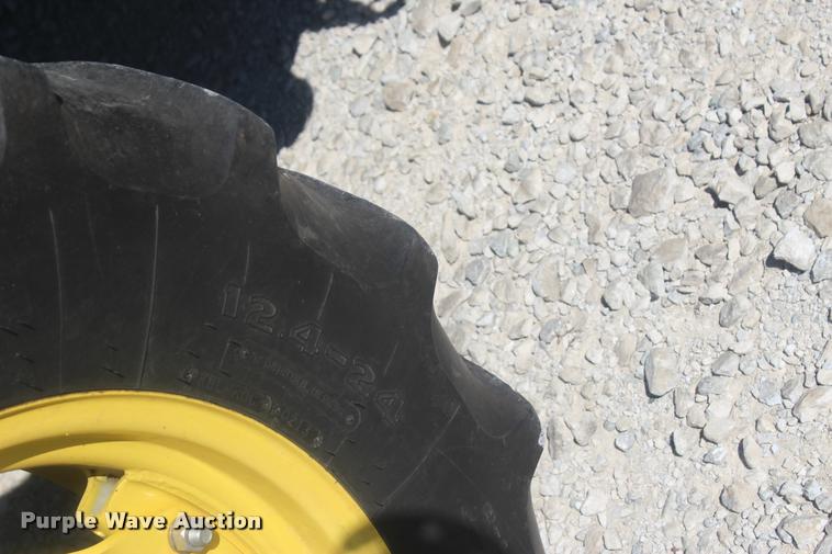 image for item L4822 2013 John Deere 5101E MFWD tractor