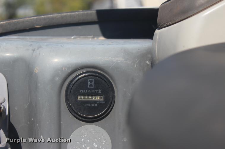 image for item L4823 2006 New Holland E355R compact excavator