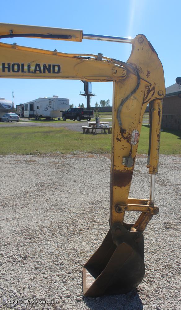 image for item L4823 2006 New Holland E355R compact excavator