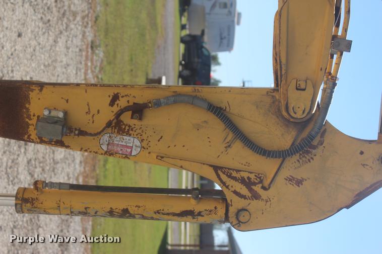 image for item L4823 2006 New Holland E355R compact excavator