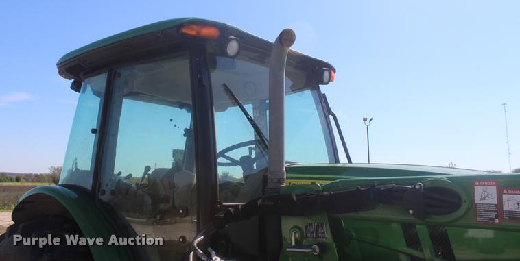 image for item L4824 2013 John Deere 5085E MFWD tractor