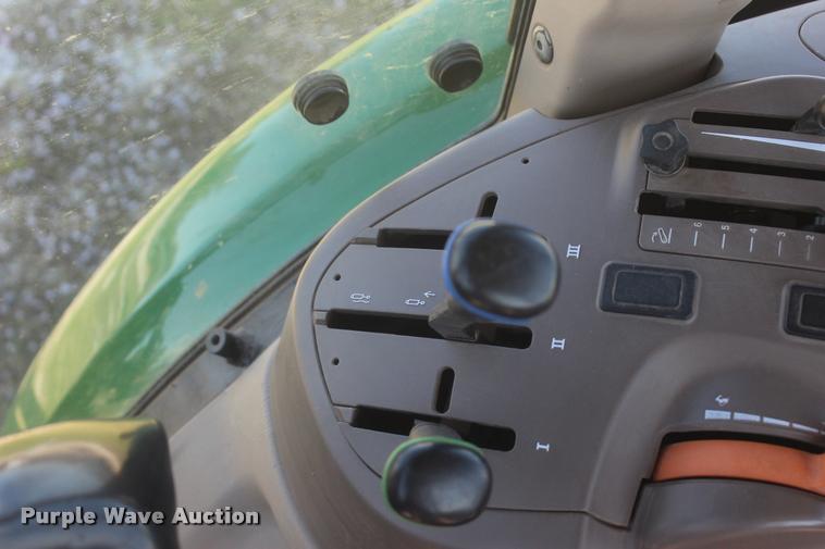 image for item L4824 2013 John Deere 5085E MFWD tractor