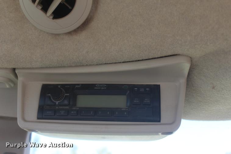 image for item L4824 2013 John Deere 5085E MFWD tractor