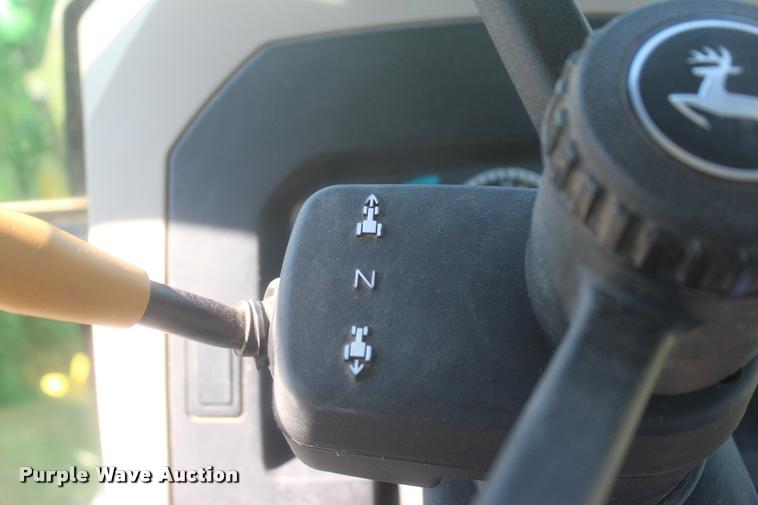 image for item L4824 2013 John Deere 5085E MFWD tractor