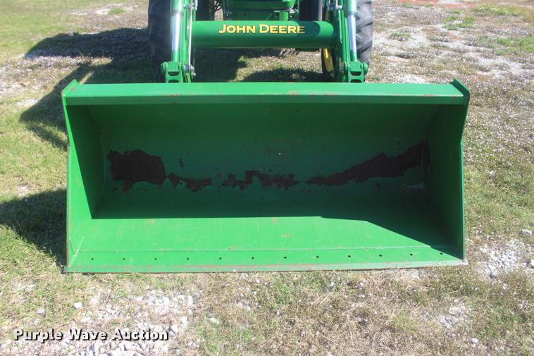 image for item L4824 2013 John Deere 5085E MFWD tractor