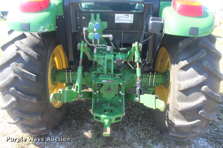 image for item L4824 2013 John Deere 5085E MFWD tractor