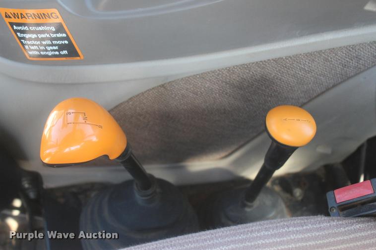 image for item L4825 2013 John Deere 6115D MFWD tractor