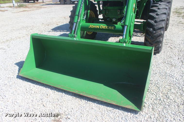 image for item L4825 2013 John Deere 6115D MFWD tractor