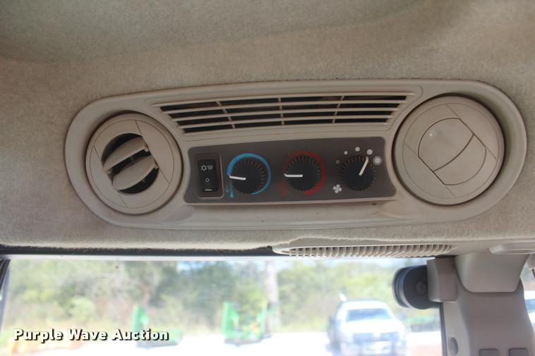 image for item L4826 2013 John Deere 6130D MFWD tractor