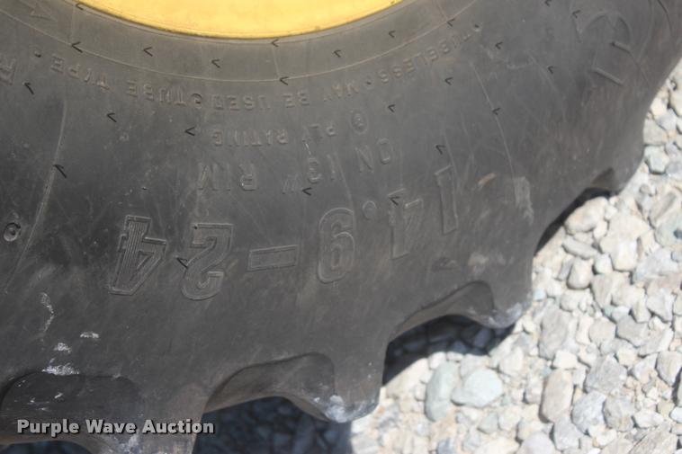 image for item L4826 2013 John Deere 6130D MFWD tractor