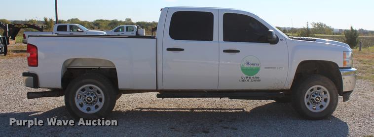 image for item L4827 2012 Chevrolet Silverado 2500HD Crew Cab pickup truck