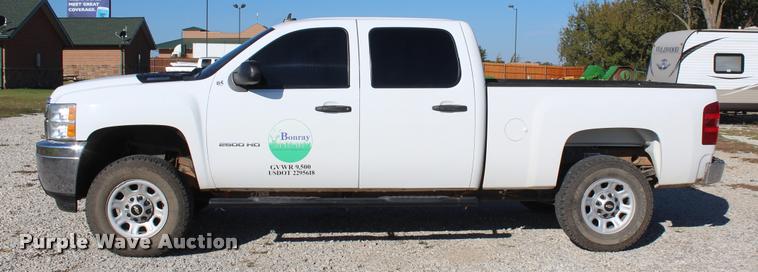 image for item L4827 2012 Chevrolet Silverado 2500HD Crew Cab pickup truck