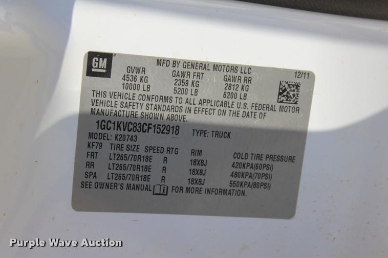 image for item L4827 2012 Chevrolet Silverado 2500HD Crew Cab pickup truck