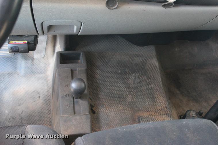 image for item L4827 2012 Chevrolet Silverado 2500HD Crew Cab pickup truck