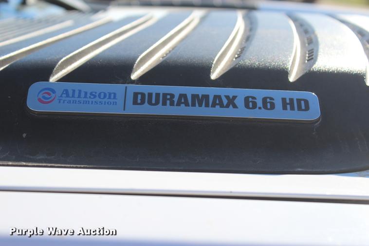 image for item L4827 2012 Chevrolet Silverado 2500HD Crew Cab pickup truck