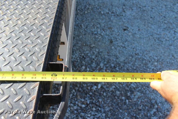 image for item L4828 2012 Chevrolet Silverado 3500HD Crew Cab flatbed pickup truck