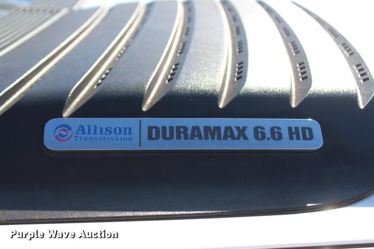 image for item L4828 2012 Chevrolet Silverado 3500HD Crew Cab flatbed pickup truck