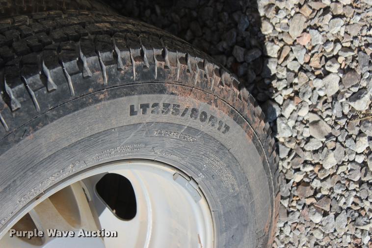 image for item L4828 2012 Chevrolet Silverado 3500HD Crew Cab flatbed pickup truck