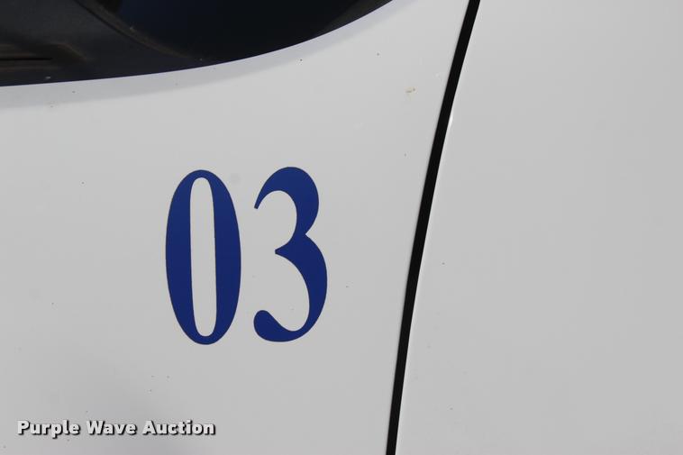 image for item L4829 2011 Chevrolet Silverado 3500HD Crew Cab flatbed pickup truck