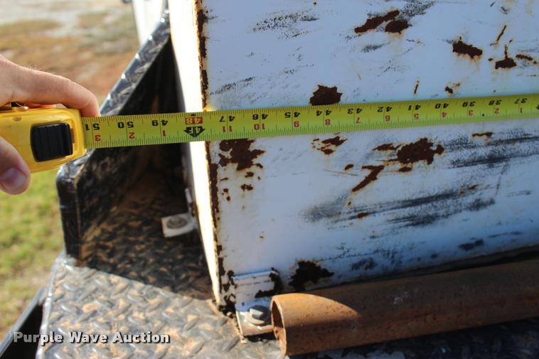 image for item L4829 2011 Chevrolet Silverado 3500HD Crew Cab flatbed pickup truck