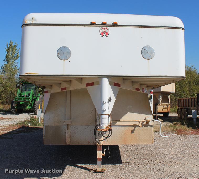 image for item L4830 2007 WW enclosed cargo trailer