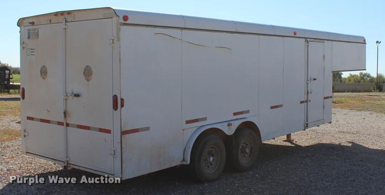 image for item L4830 2007 WW enclosed cargo trailer