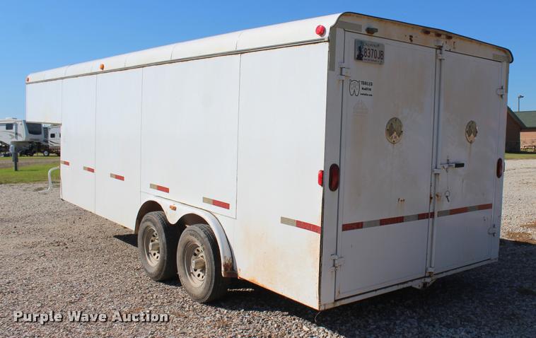 image for item L4830 2007 WW enclosed cargo trailer