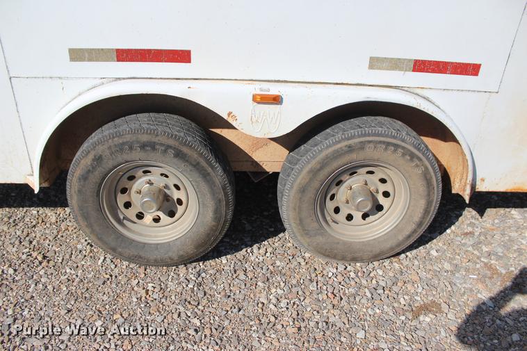 image for item L4830 2007 WW enclosed cargo trailer