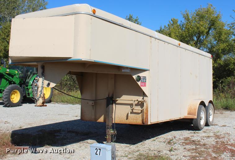 image for item L4831 1994 WW enclosed cargo trailer
