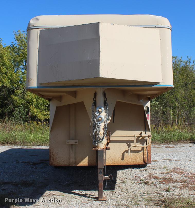 image for item L4831 1994 WW enclosed cargo trailer