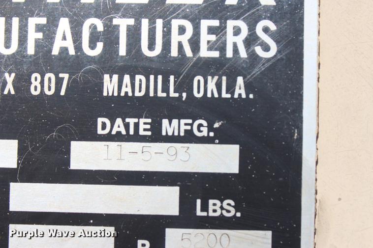 image for item L4831 1994 WW enclosed cargo trailer