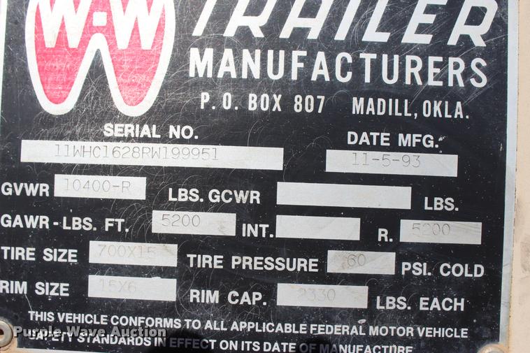 image for item L4831 1994 WW enclosed cargo trailer