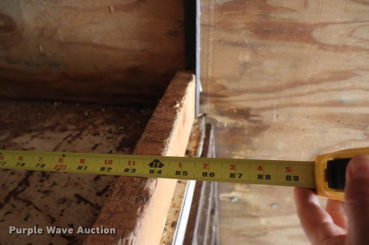 image for item L4831 1994 WW enclosed cargo trailer