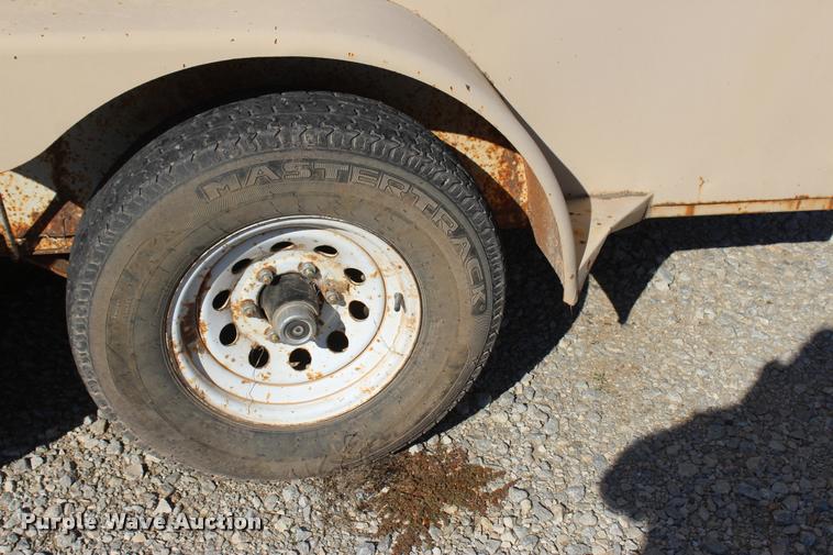 image for item L4831 1994 WW enclosed cargo trailer