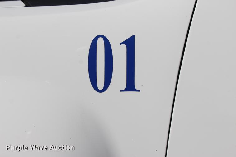 image for item L4835 2012 Chevrolet Silverado 3500HD Crew Cab flatbed pickup truck