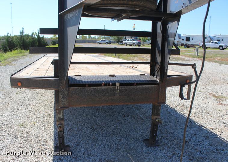 image for item L4836 2013 Elite Flex Control 32 equipment trailer