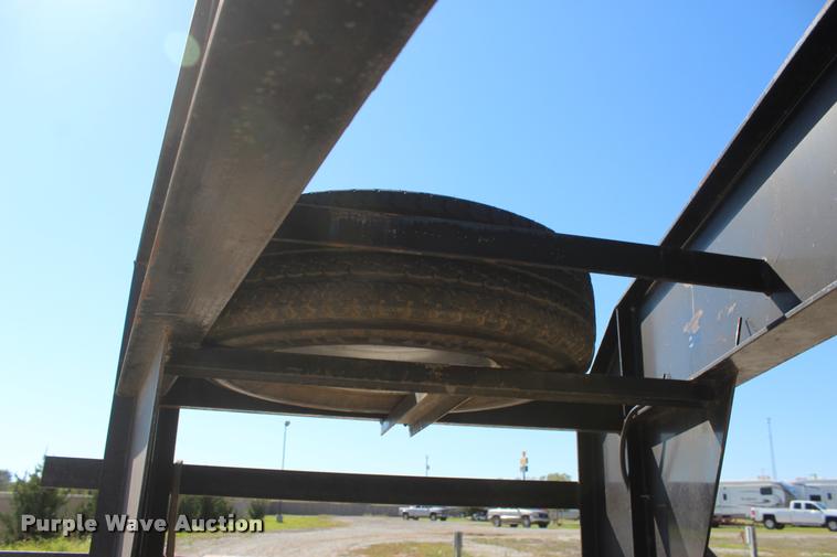 image for item L4836 2013 Elite Flex Control 32 equipment trailer