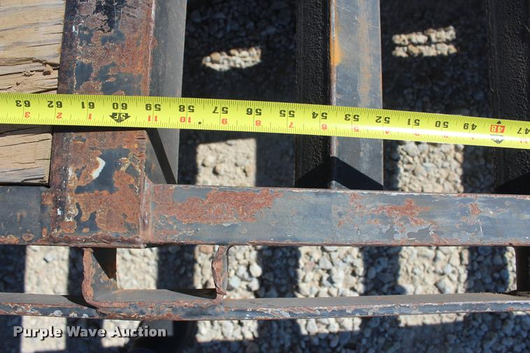 image for item L4836 2013 Elite Flex Control 32 equipment trailer