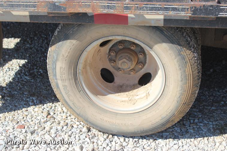 image for item L4836 2013 Elite Flex Control 32 equipment trailer