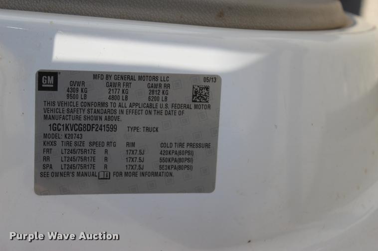 image for item L4843 2013 Chevrolet Silverado 2500HD Crew Cab pickup truck