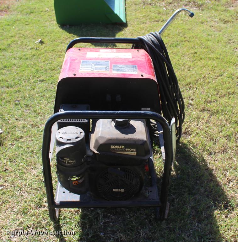 image for item L4844 2015 Lincoln Bulldog 5500 welder