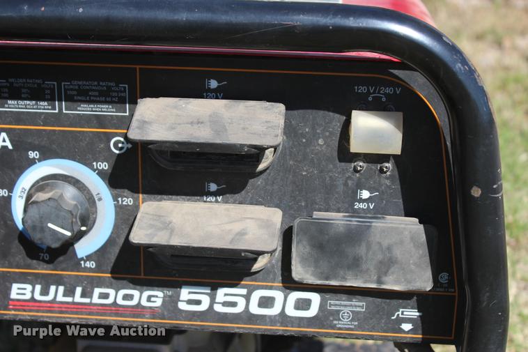 image for item L4844 2015 Lincoln Bulldog 5500 welder