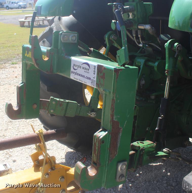 image for item L4846 John Deere quick attach