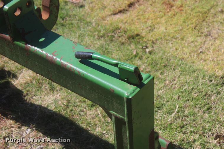 image for item L4847 John Deere quick attach