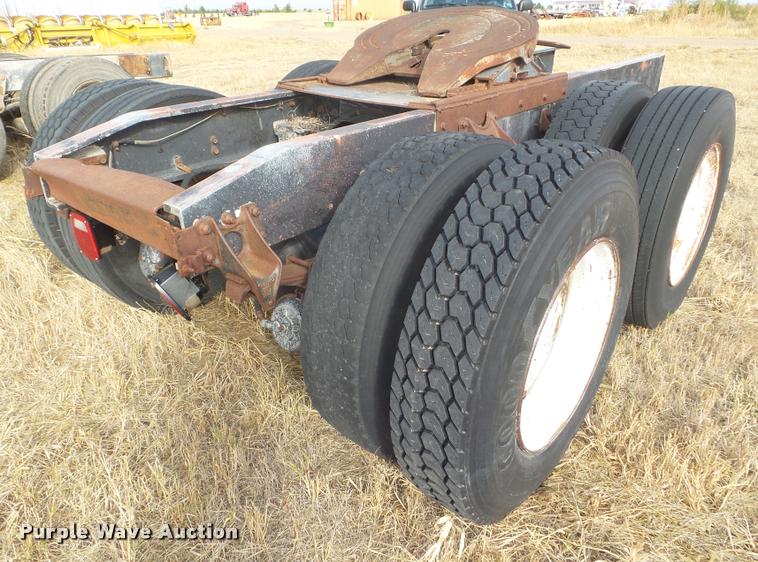 image for item AP9612 International truck rear end