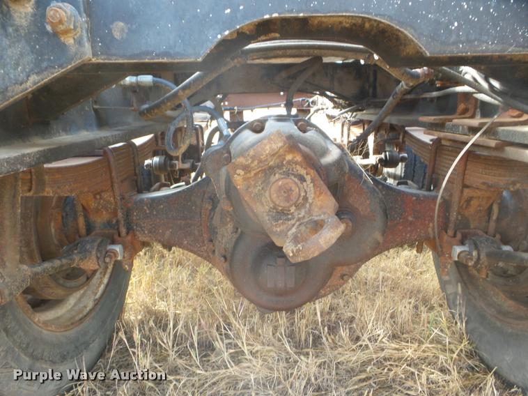 image for item AP9612 International truck rear end